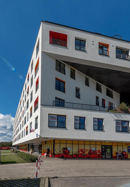 P&O Apartments Wola Tarasy Varsovie Extérieur photo
